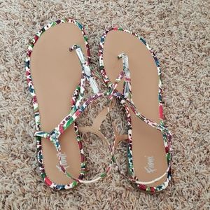Multicolored floral flat sandals, 13